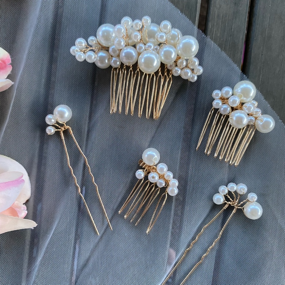 Wedding hairpiece, hair pins